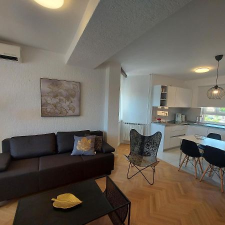 Apartments Fugosic Punat Exterior photo