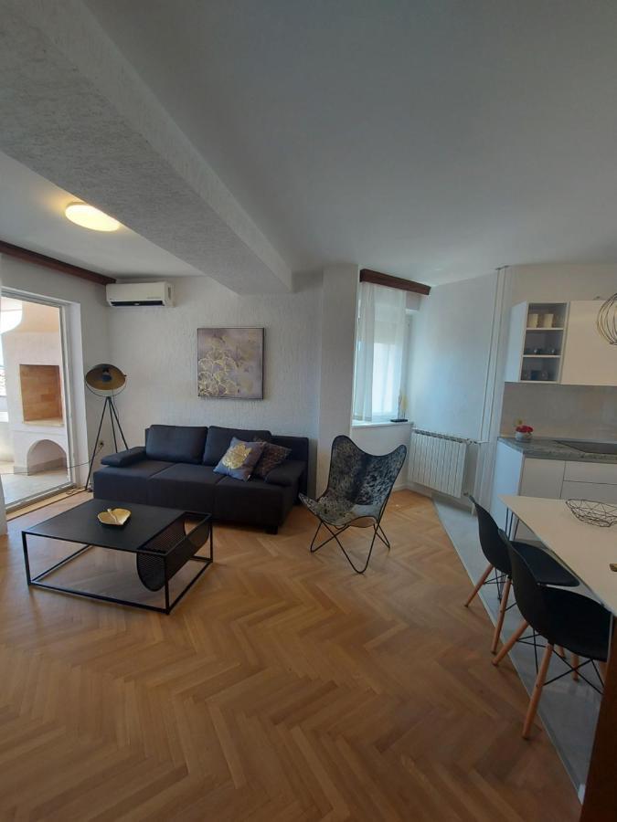 Apartments Fugosic Punat Exterior photo