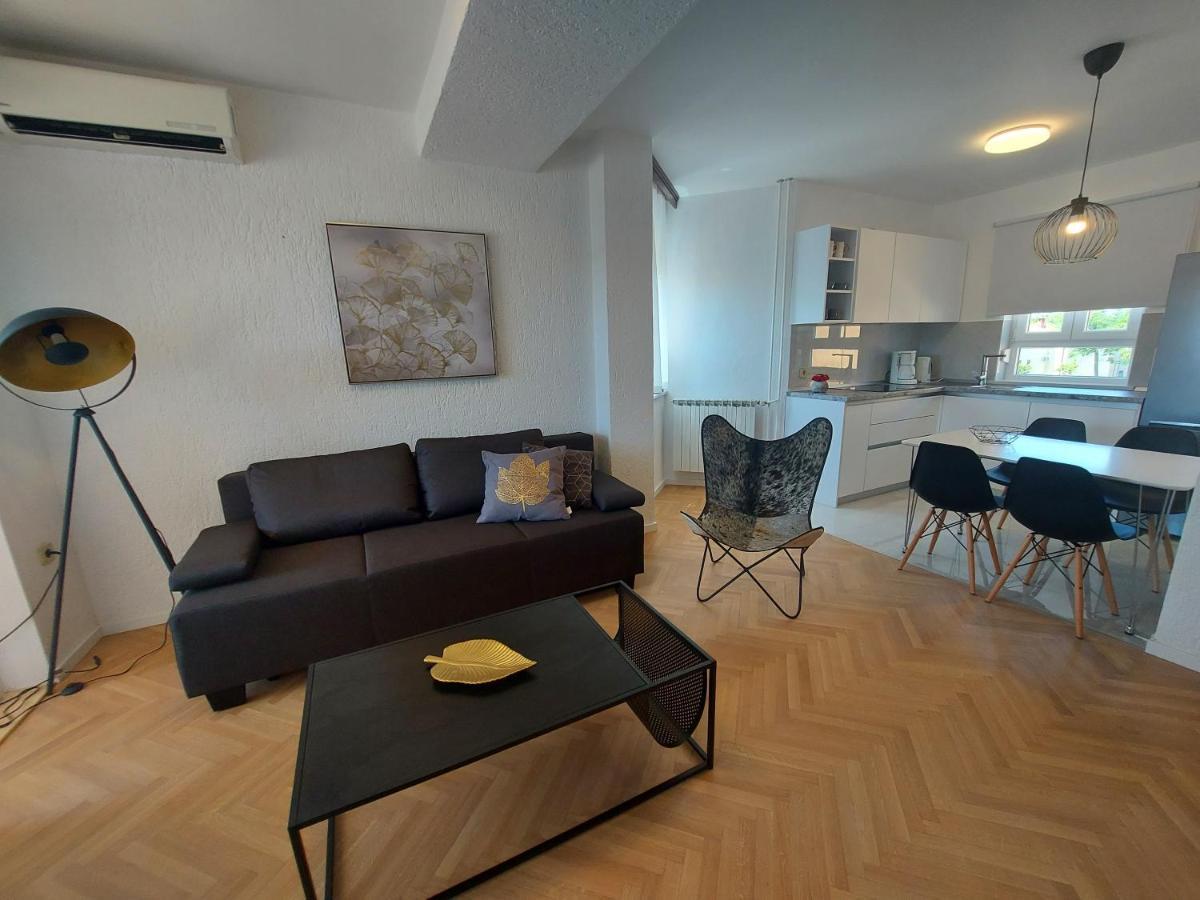 Apartments Fugosic Punat Exterior photo